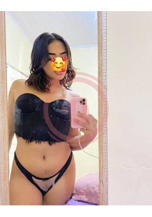 Mel trans novinha gostosa com local - 2