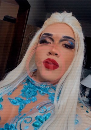 Novinha trans - 1